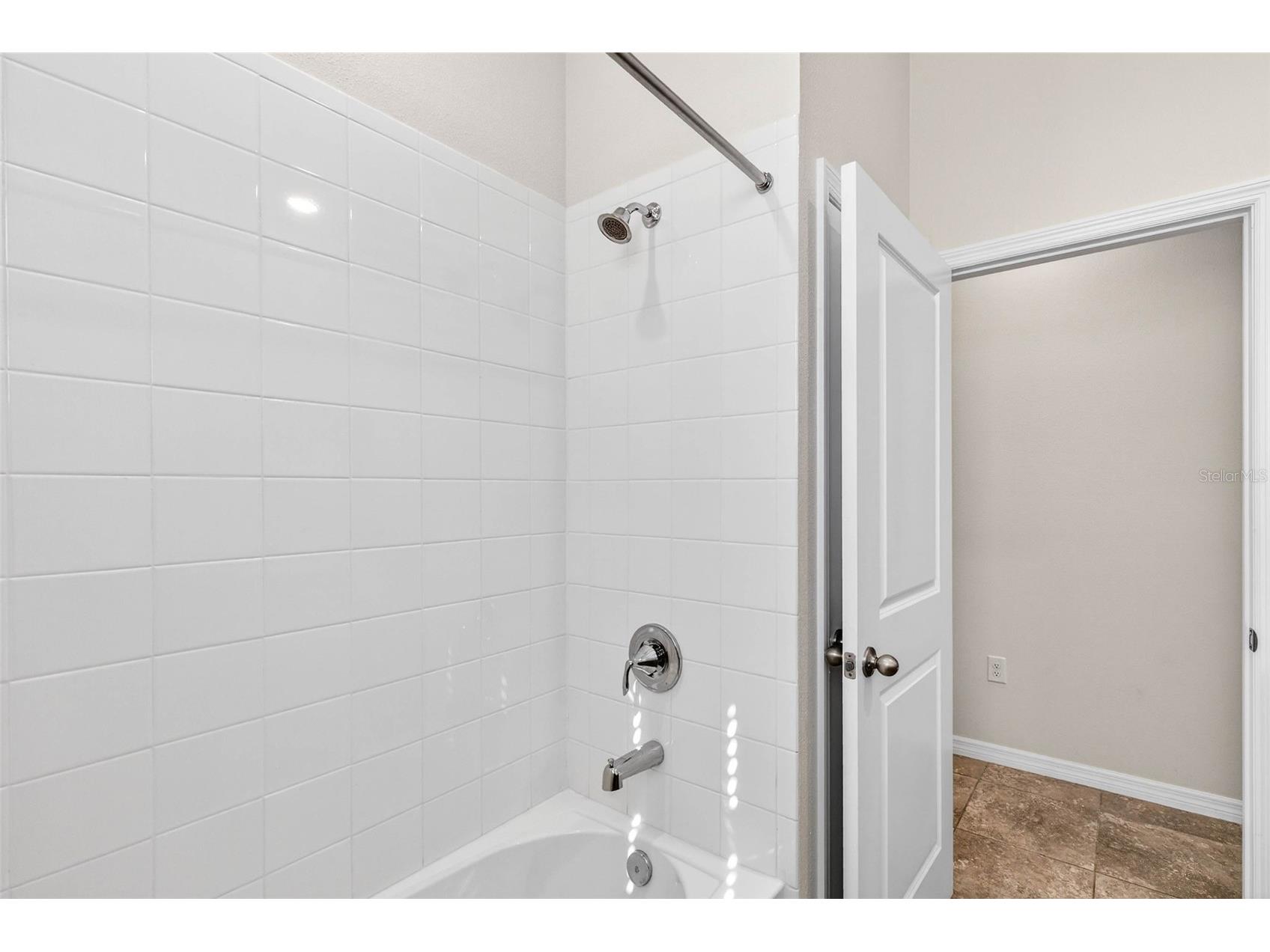 7847 Stonebrook Circle Wesley Chapel FL 33545 TB8431431 image35