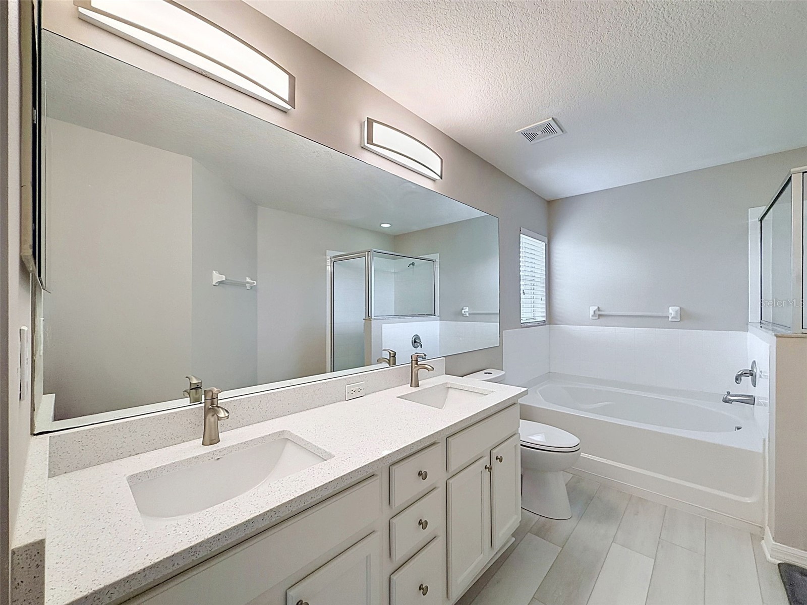 7848 Merchantville Cir Zephyrhills FL 33540 W7886569 image13