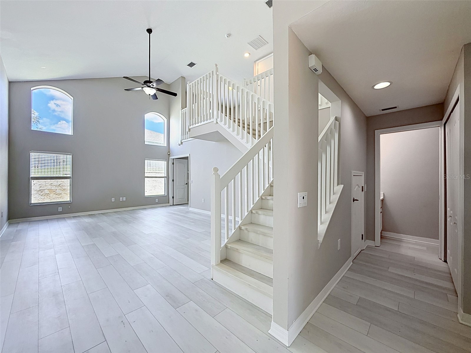 7848 Merchantville Cir Zephyrhills FL 33540 W7886569 image4