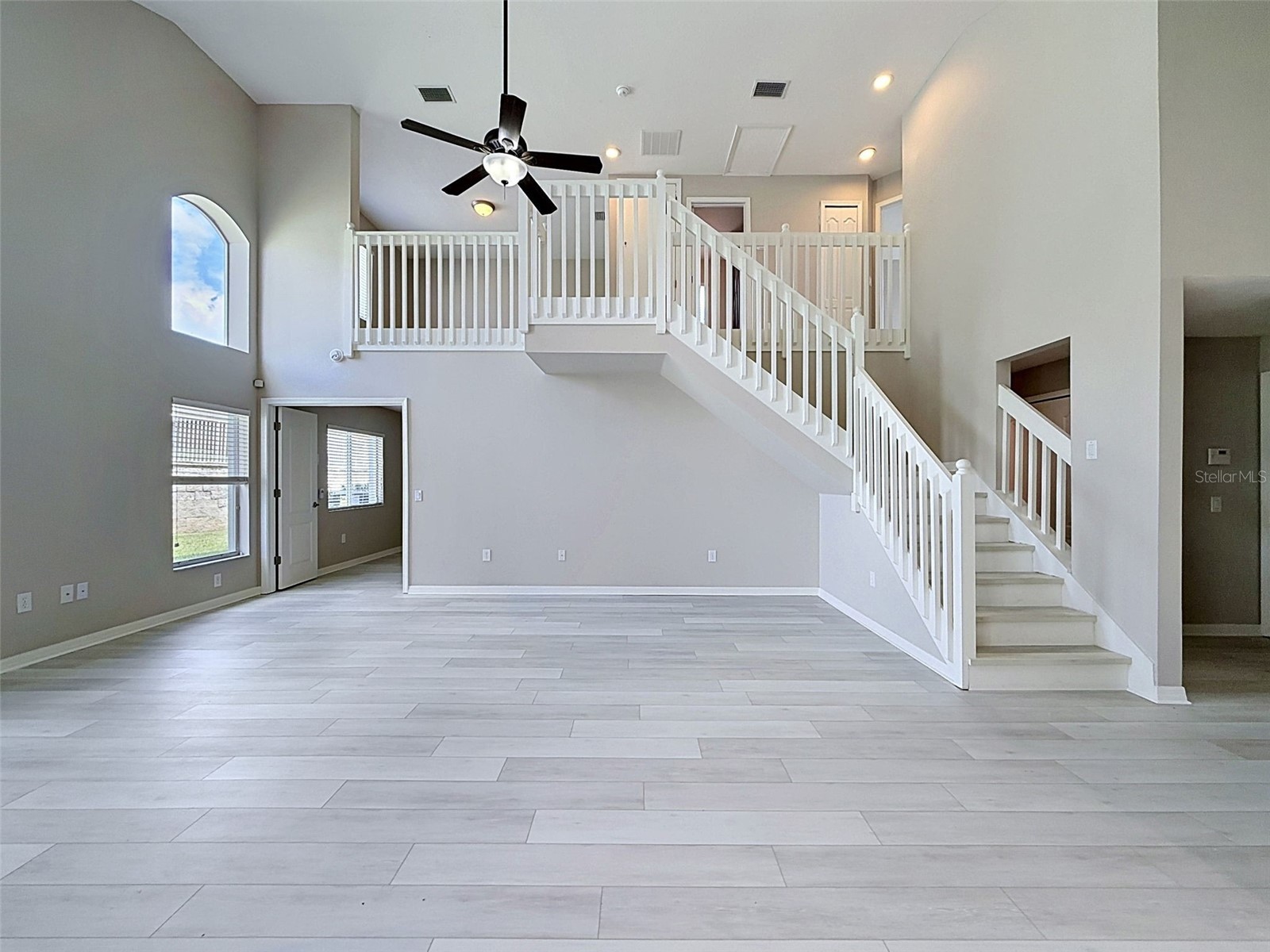 7848 Merchantville Cir Zephyrhills FL 33540 W7886569 image5