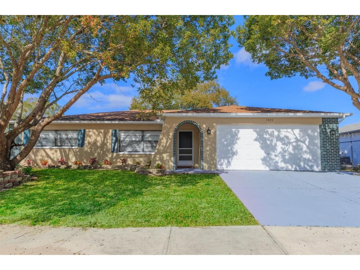 7849 Royal Stewart Drive New Port Richey FL 34653 T3422041 image1
