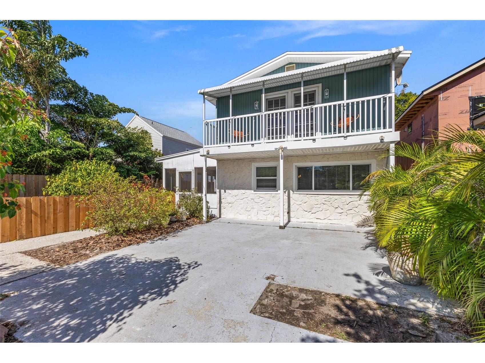 785 23rd Avenue N Saint Petersburg FL 33704 TB8444992 image1