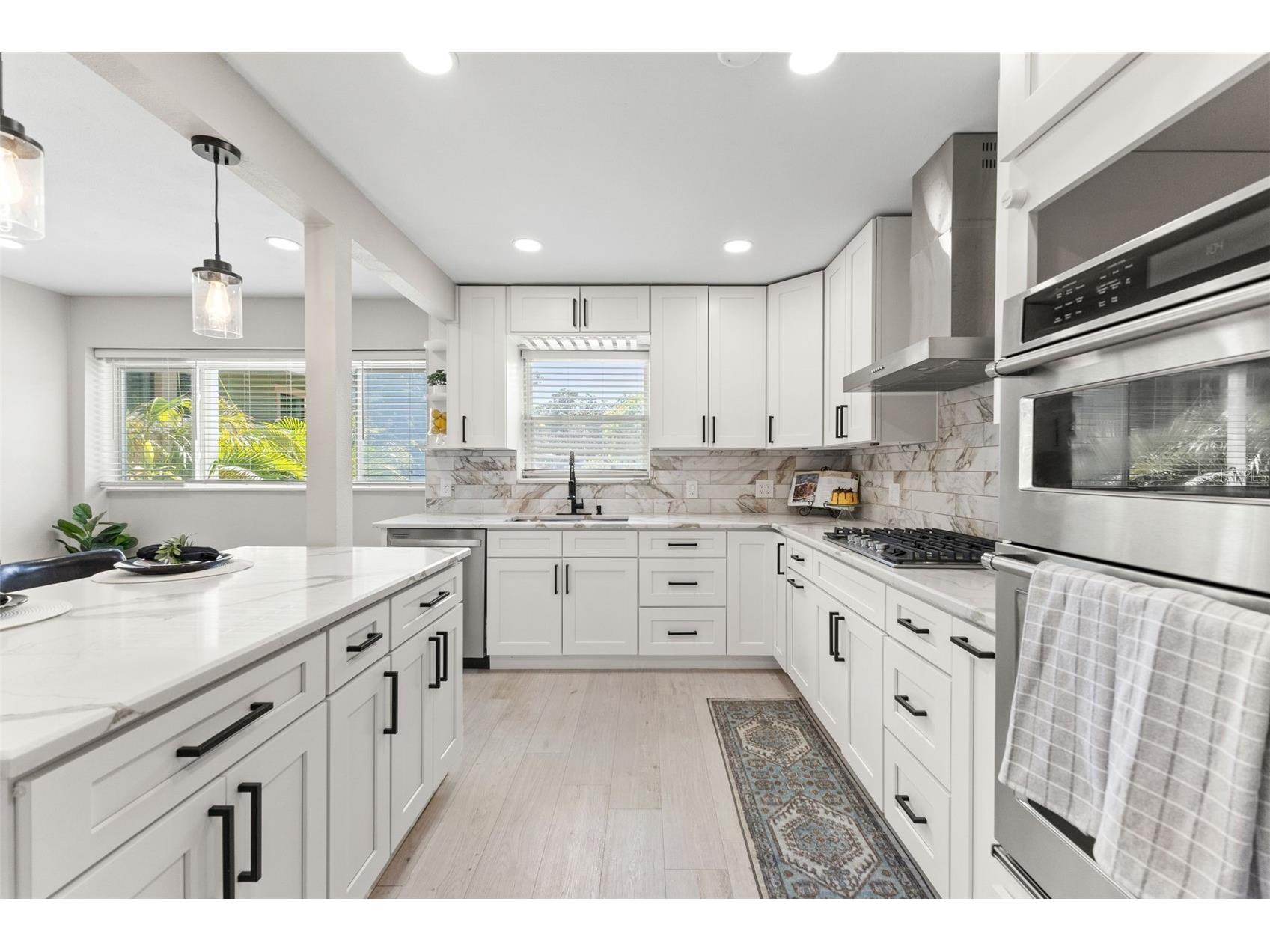 785 23rd Avenue N Saint Petersburg FL 33704 TB8444992 image10