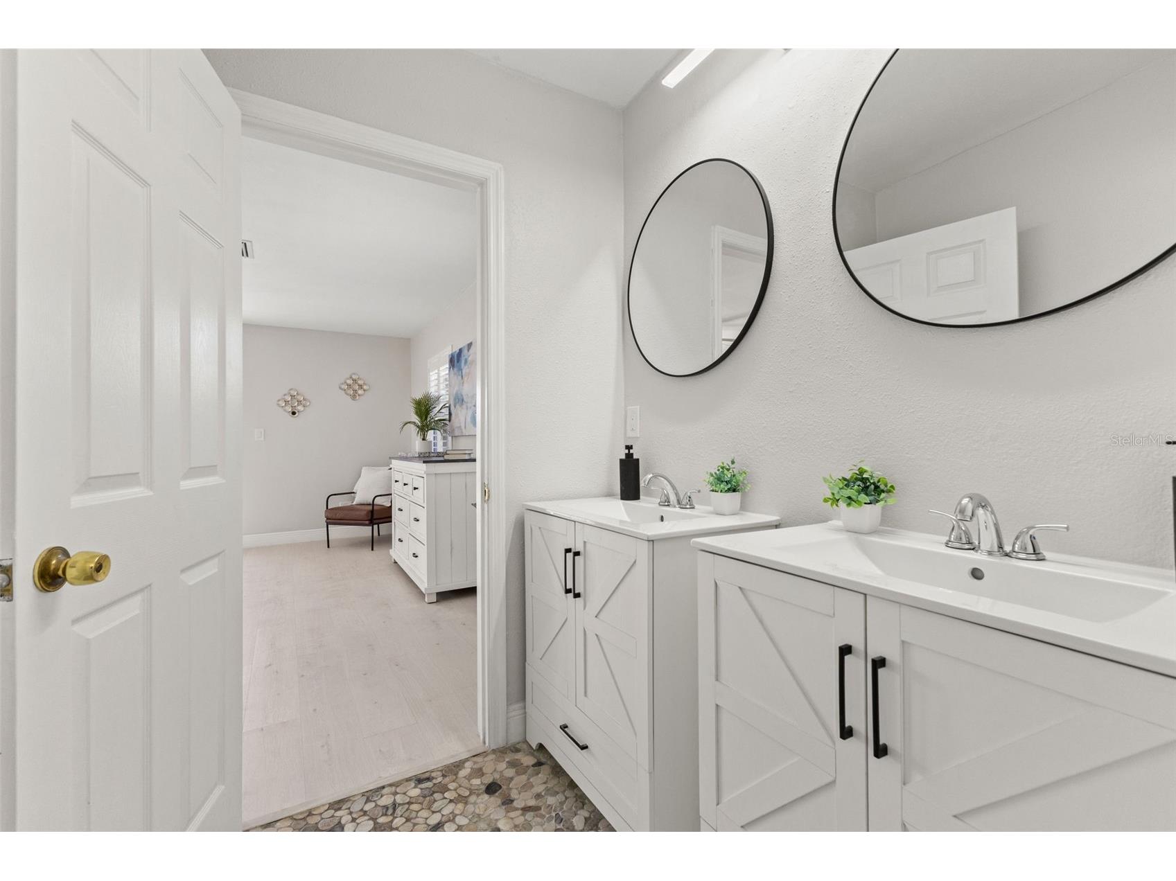 785 23rd Avenue N Saint Petersburg FL 33704 TB8444992 image28