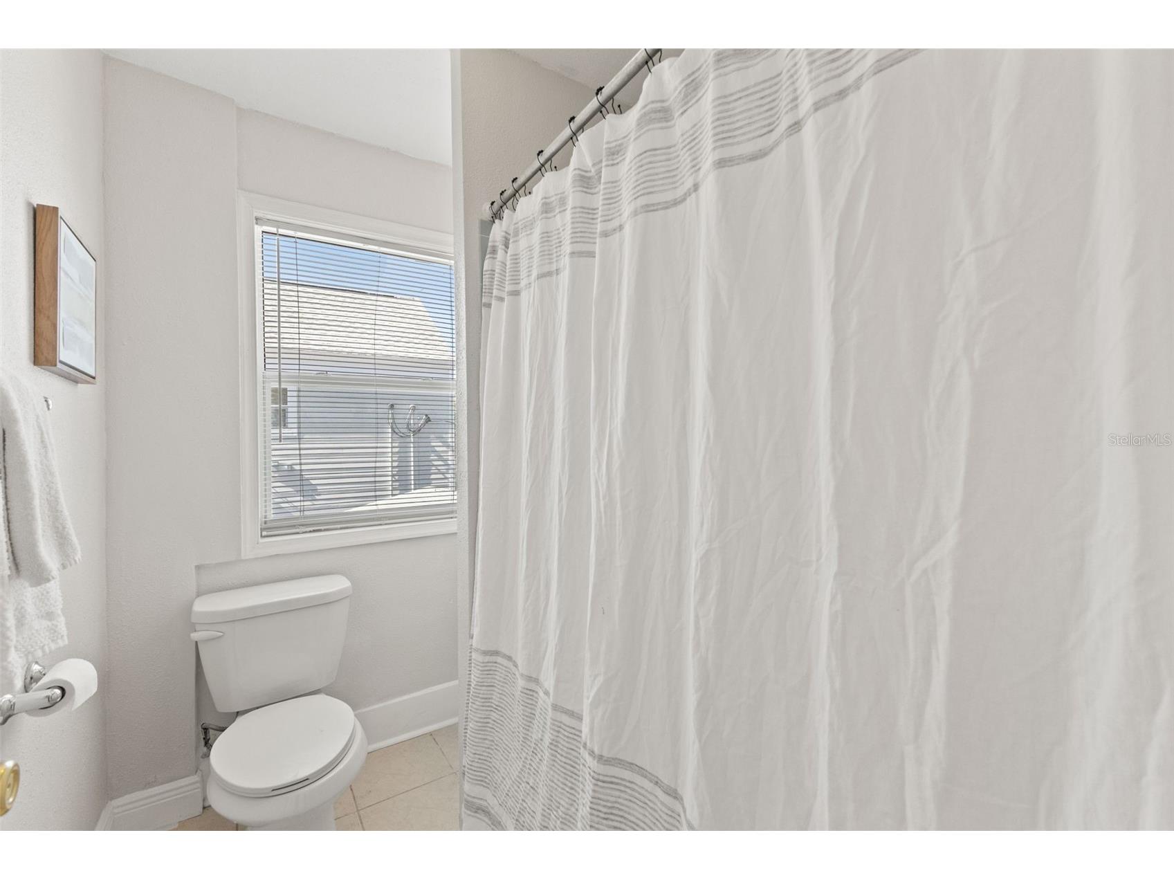 785 23rd Avenue N Saint Petersburg FL 33704 TB8444992 image33