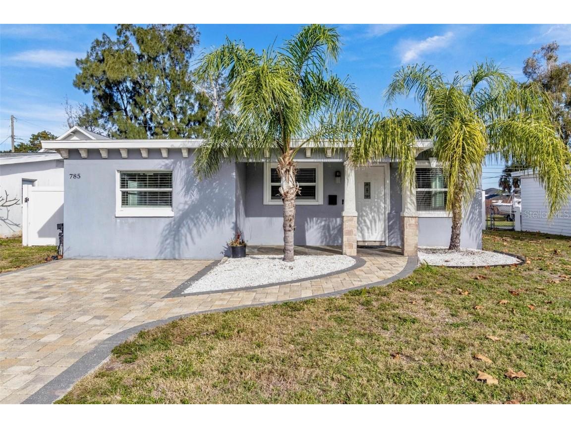 785 87th Avenue N Saint Petersburg FL 33702 U8225084 image1