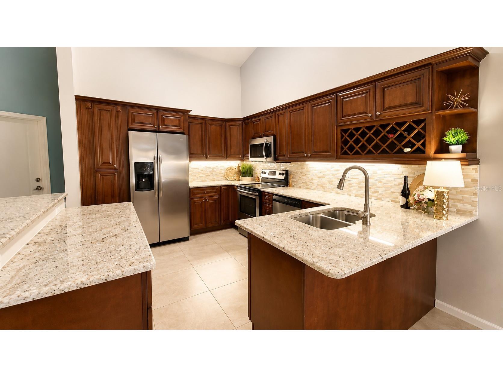 785 Centerwood Drive Tarpon Springs FL 34688 TB8529279 image16