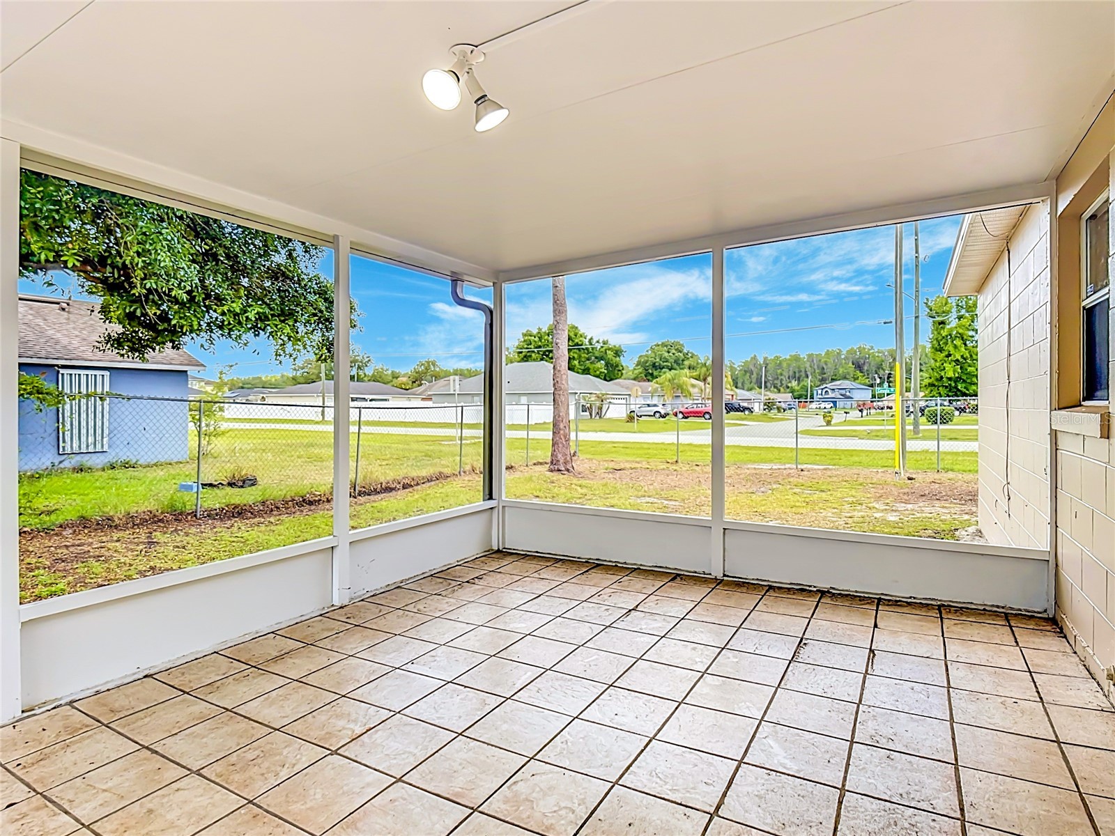 785 Mink Court Kissimmee FL 34759 S5149401 image5