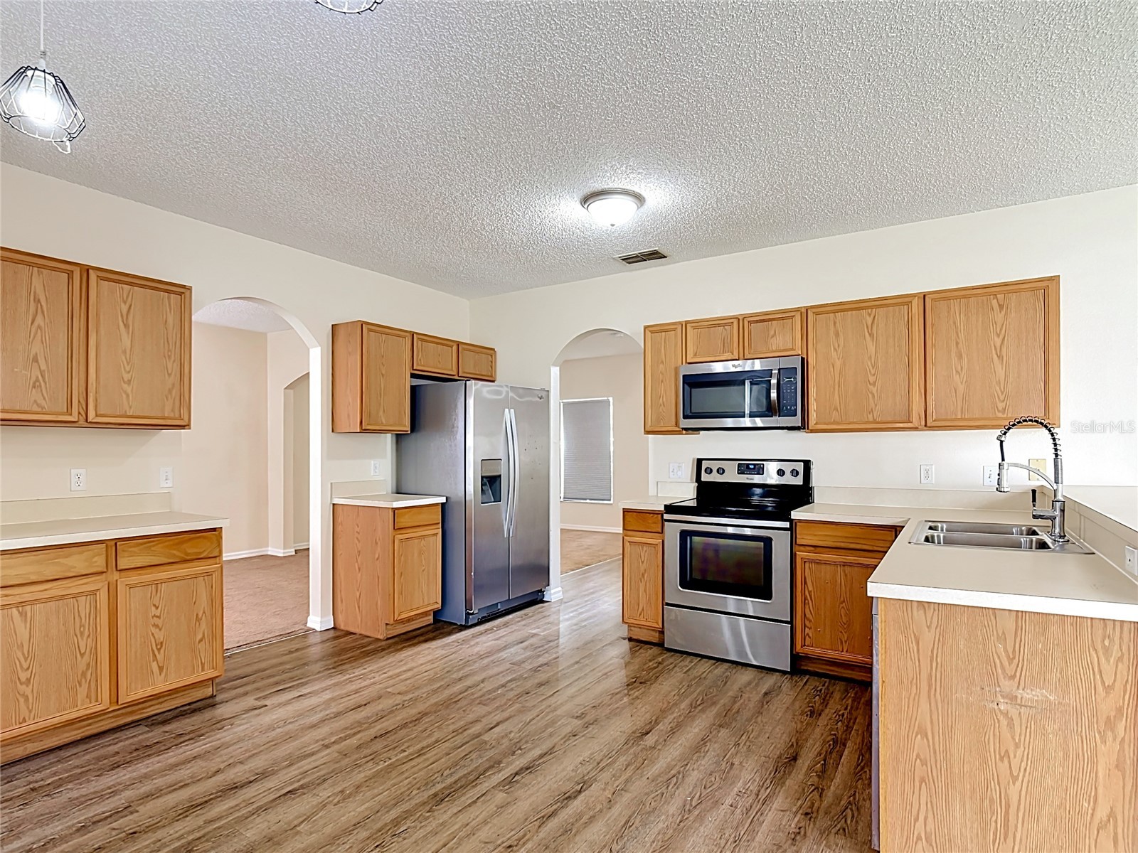 785 Squirrel Court Kissimmee FL 34759 S5149618 image4