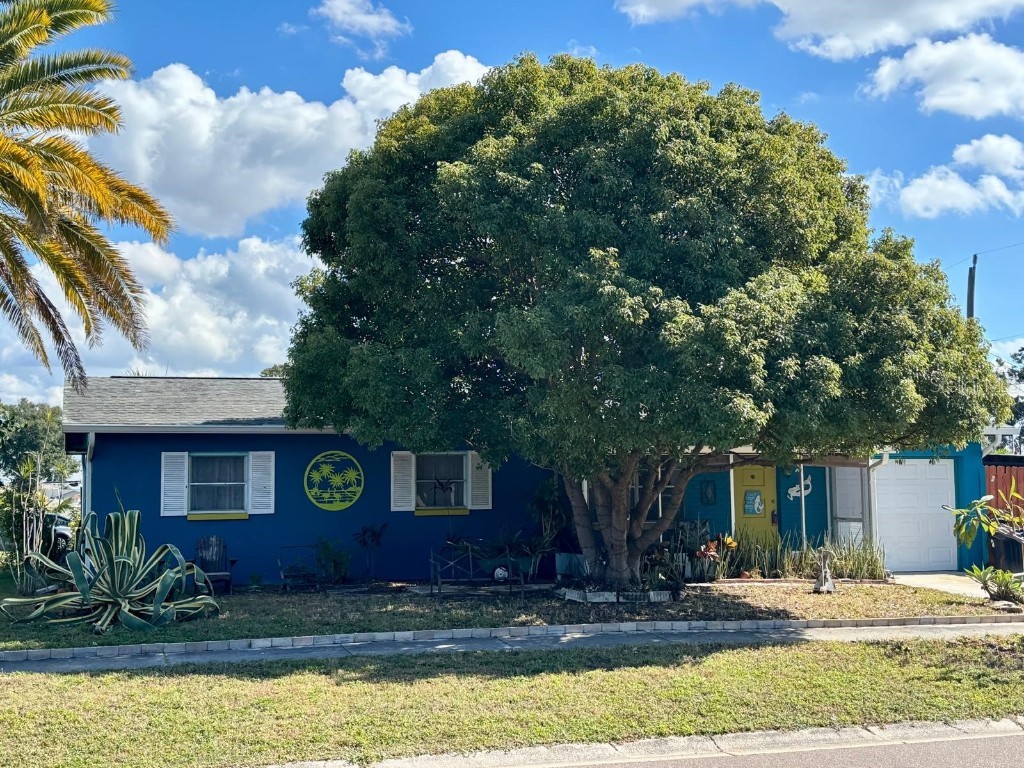 7851 84th Lane Seminole FL 33777 TB8442803 image1