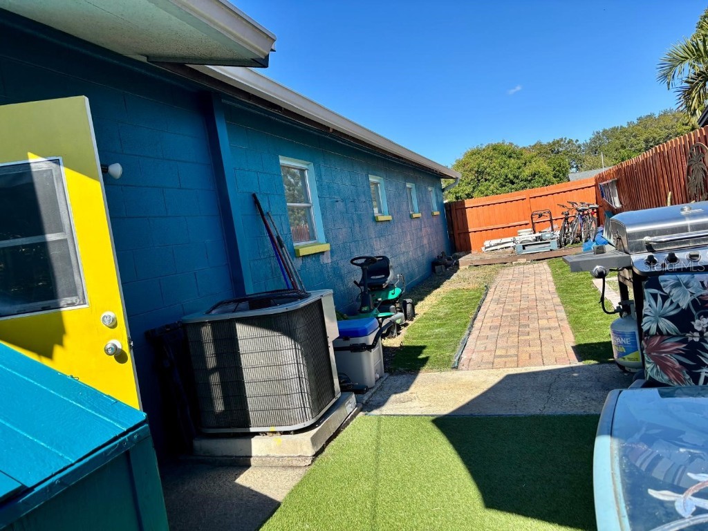 7851 84th Lane Seminole FL 33777 TB8442803 image18