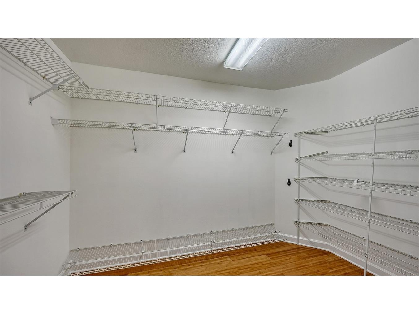 7853 Chick Evans Place Sarasota FL 34240 A4668785 image12