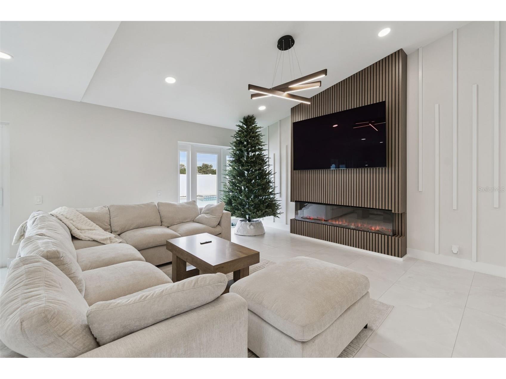 7853 Sundown Drive Saint Petersburg FL 33709 TB8455061 image10