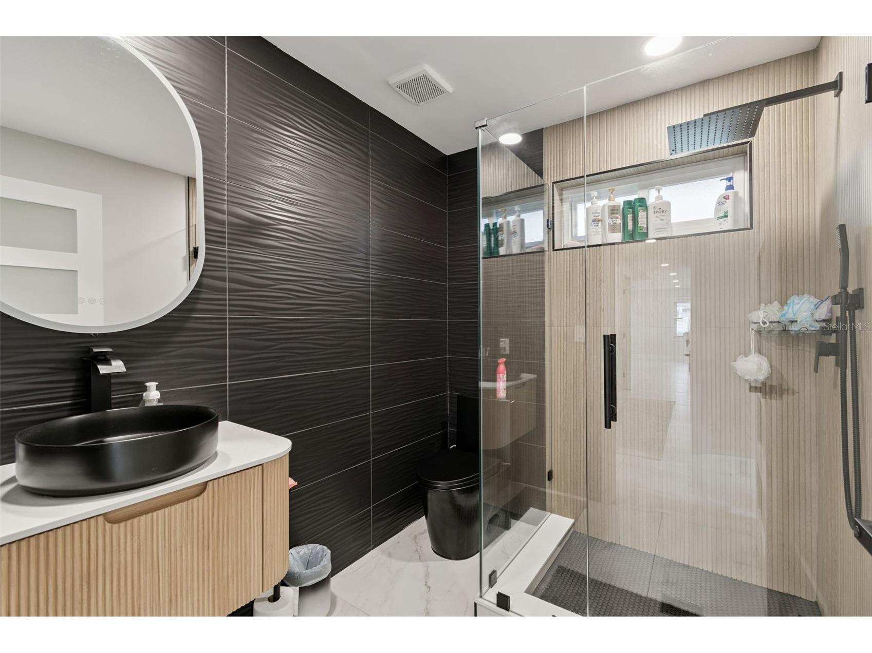 7853 Sundown Drive Saint Petersburg FL 33709 TB8455061 image36