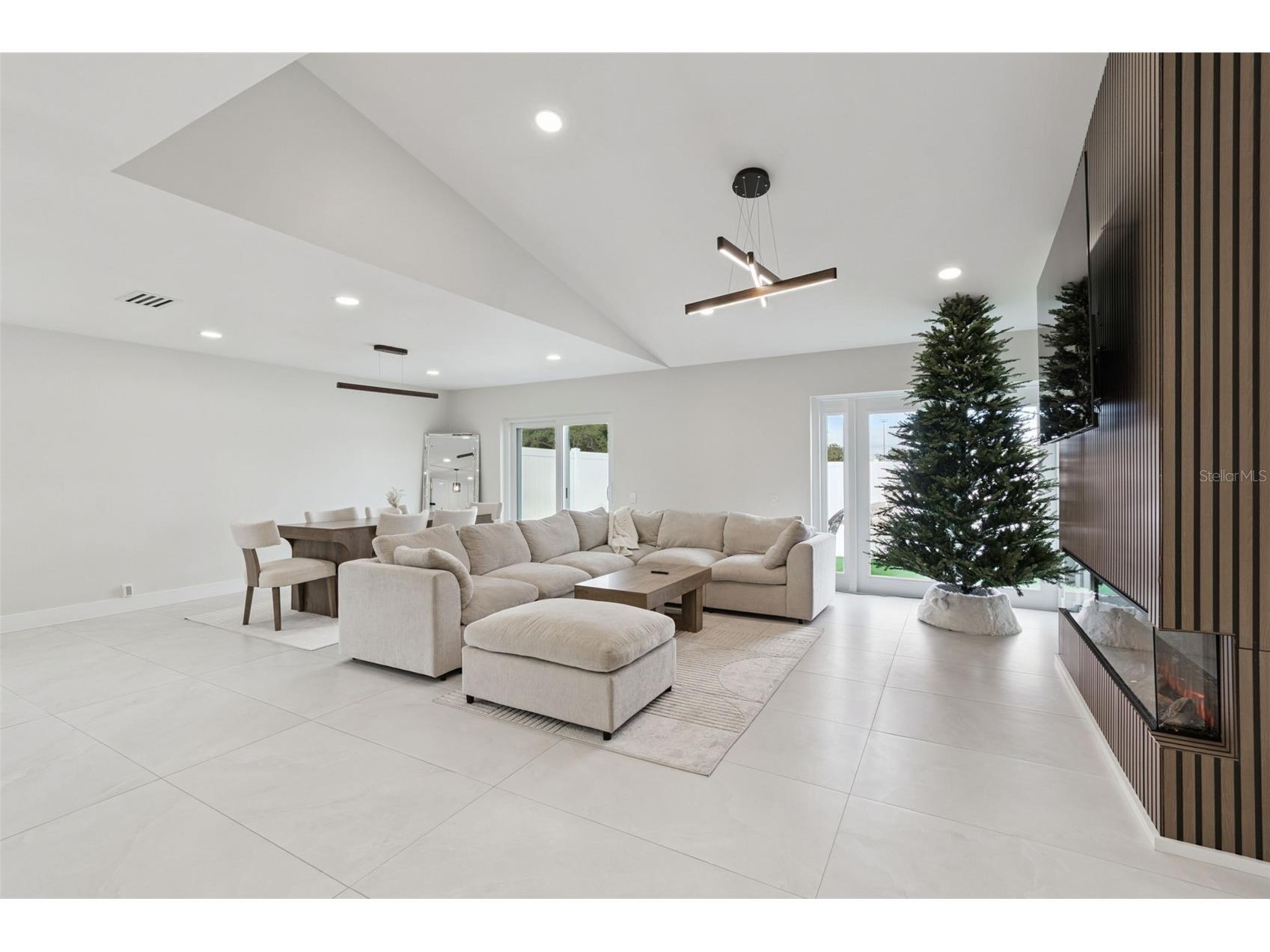 7853 Sundown Drive Saint Petersburg FL 33709 TB8455061 image9