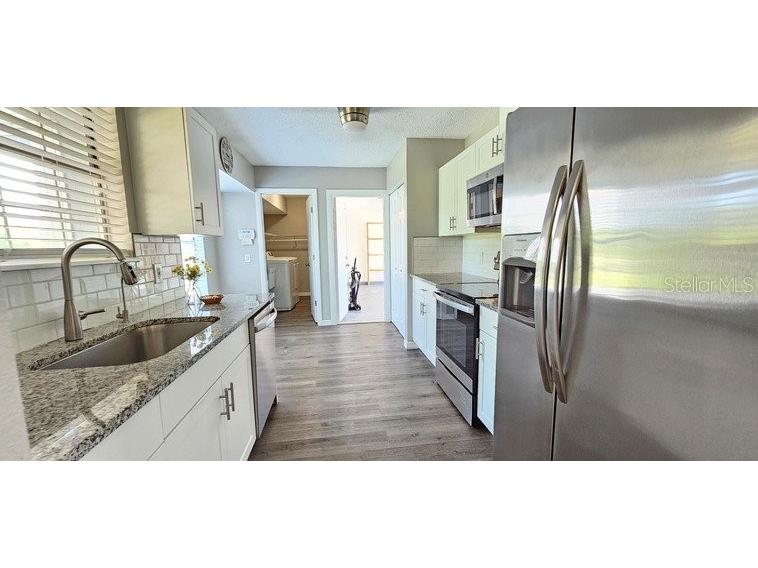 7855 W Price Boulevard North Port FL 34291 C7527919 image5