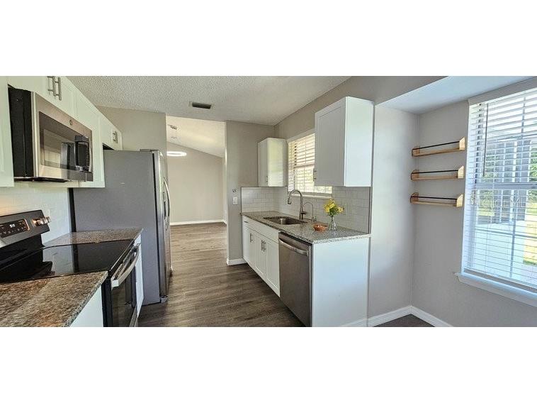 7855 W Price Boulevard North Port FL 34291 C7527919 image7