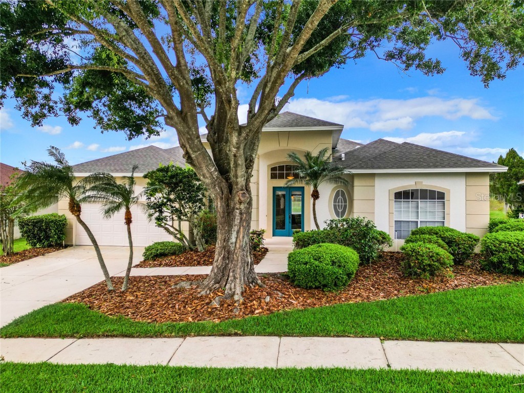 7859 Canyon Lake Circle Orlando FL 32835 - POND O6191694 image1