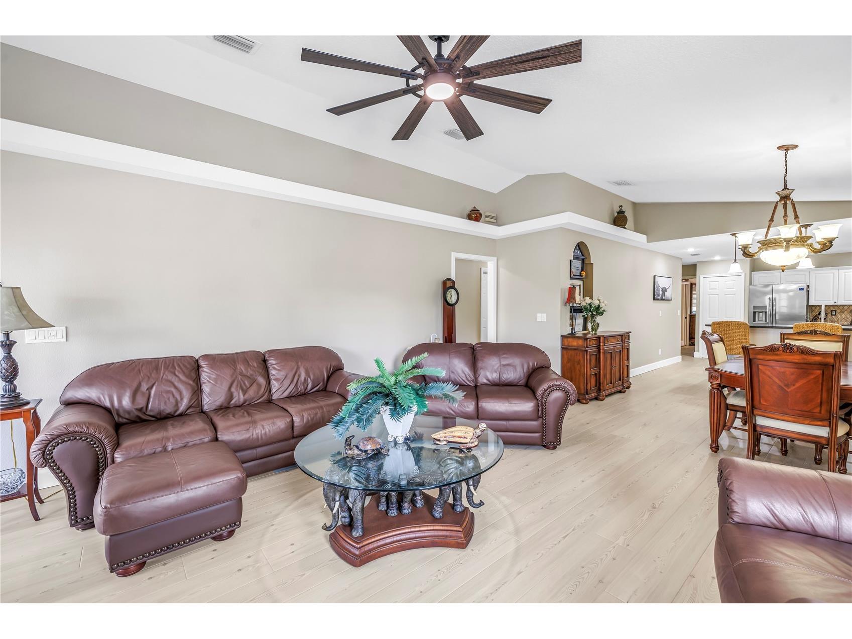 786 59th Avenue NE Saint Petersburg FL 33703 TB8486574 image32