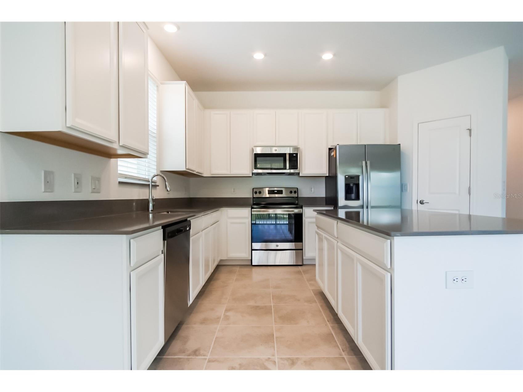 786 Citrus Reserve Boulevard Davenport FL 33837 S5149323 image4