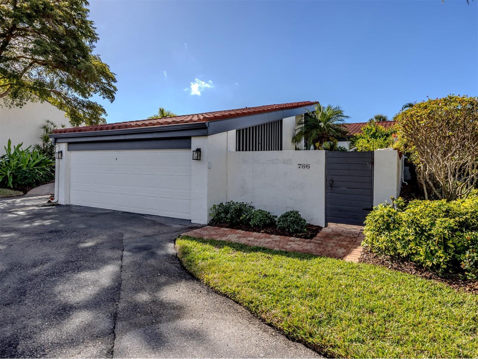 786 Sarabay Road #19 Osprey FL 34229 - LITTLE SARASOTA BAY A4677900 image2