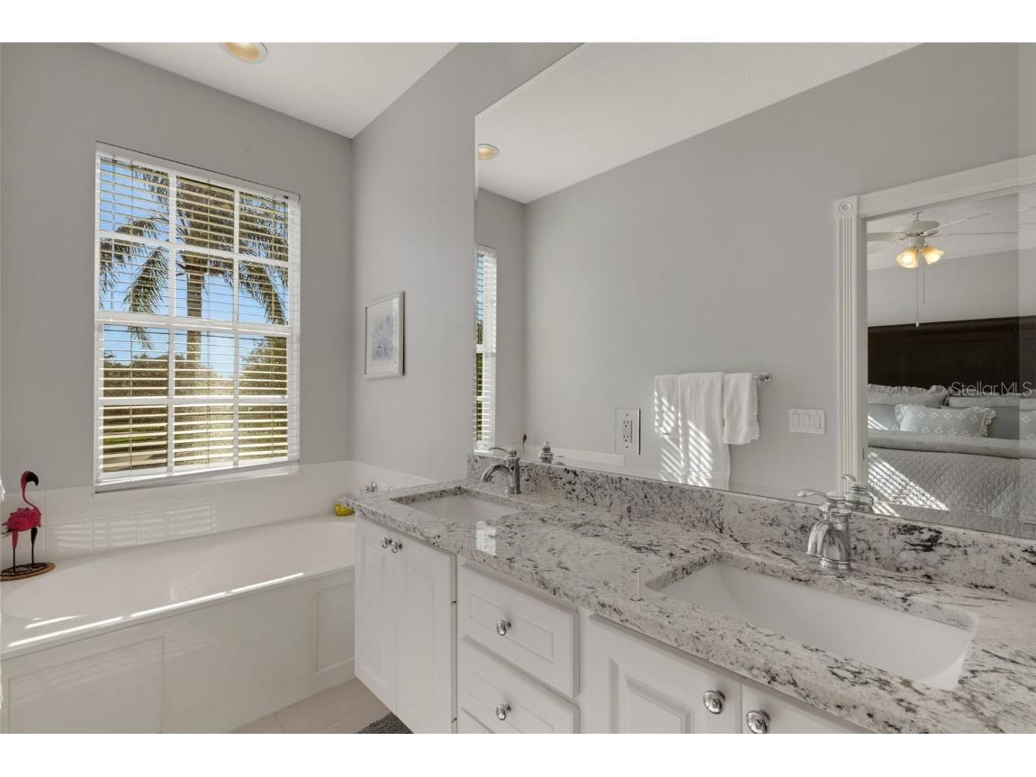 7860 Bergamo Avenue Sarasota FL 34238 A4668950 image29