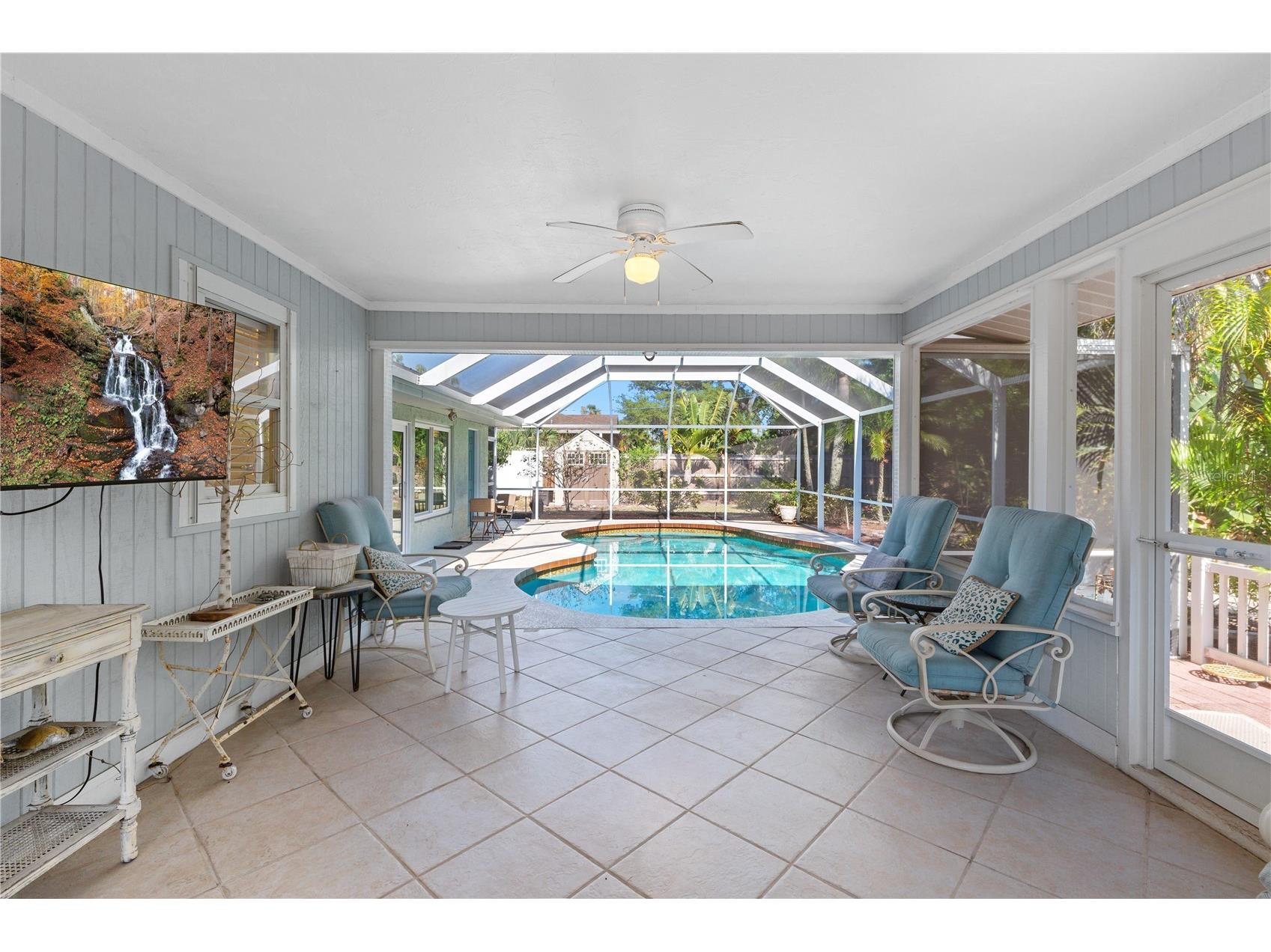7860 Holiday Drive Sarasota FL 34231 A4691644 image33