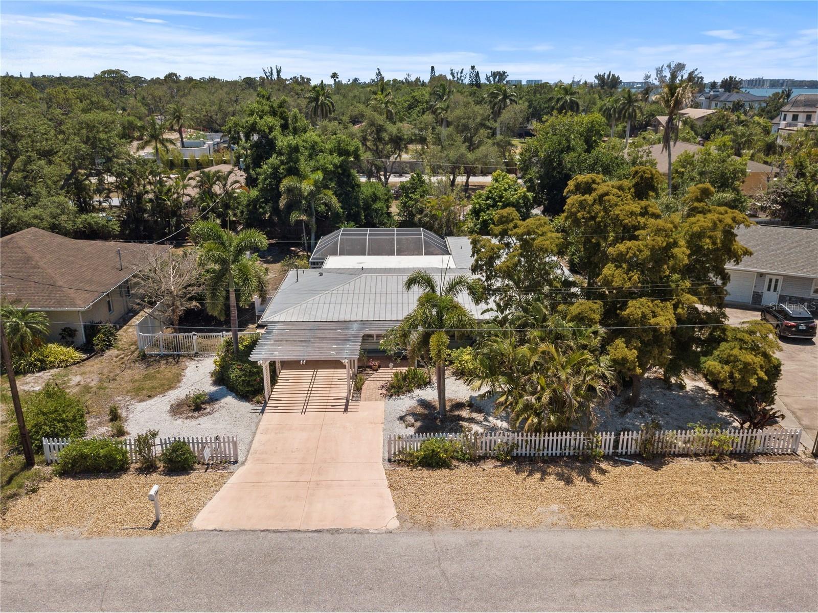 7860 Holiday Drive Sarasota FL 34231 A4691644 image4