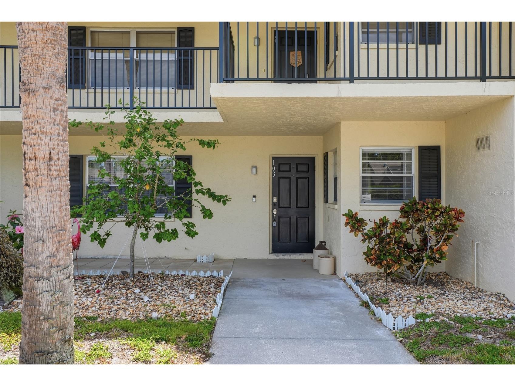 7860 Palm Aire Lane #103 Sarasota FL 34243 A4689954 image17