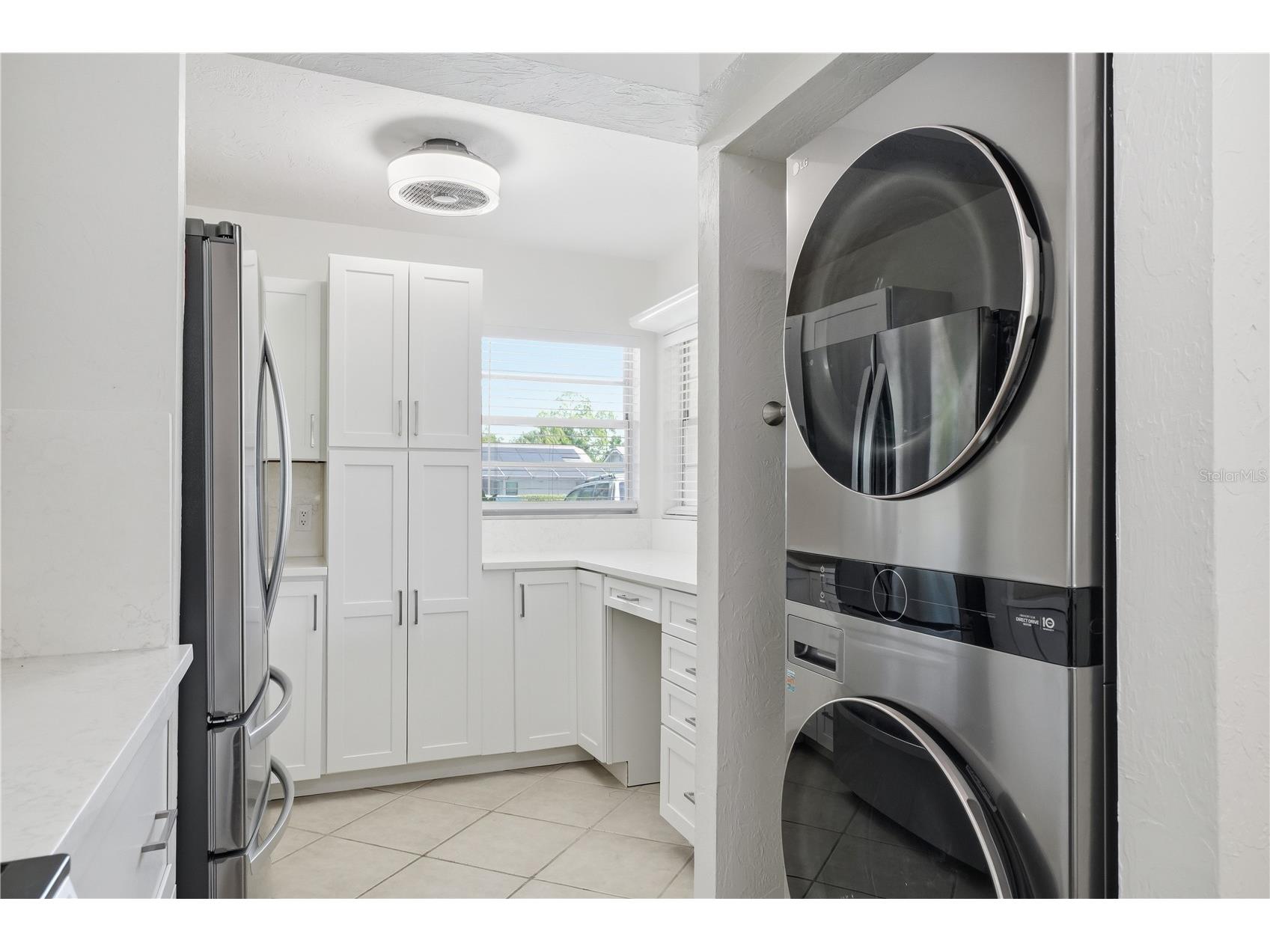 7860 Palm Aire Lane #103 Sarasota FL 34243 A4689954 image2