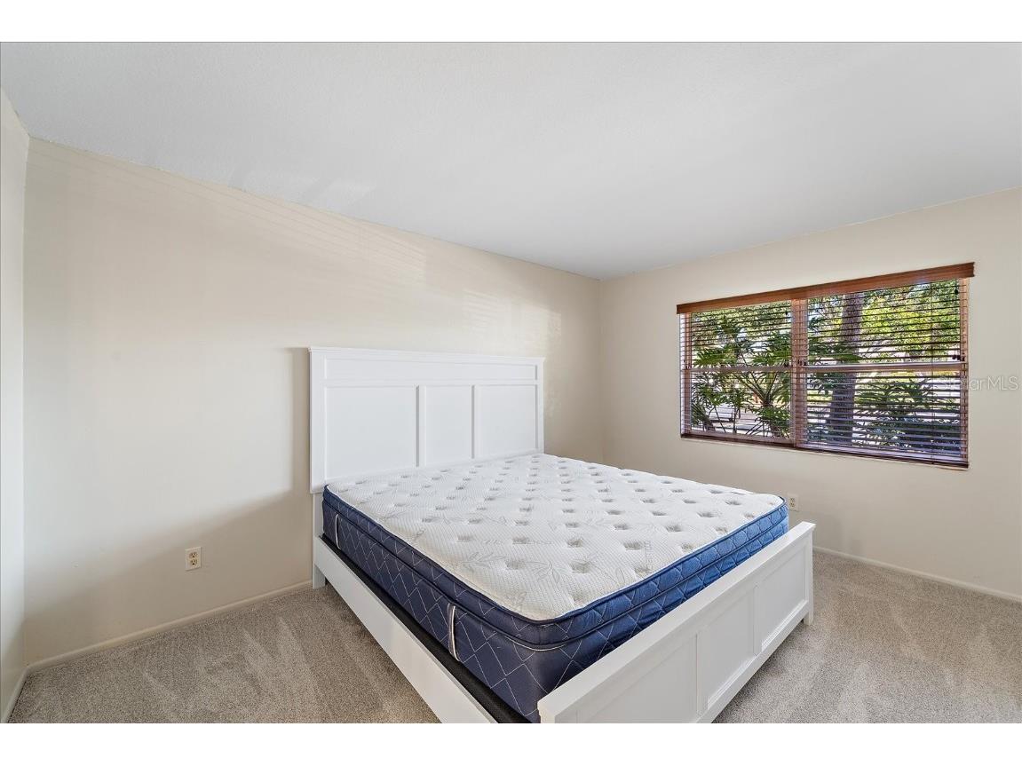 7860 Palm Aire Lane #104 Sarasota FL 34243 A4676737 image14