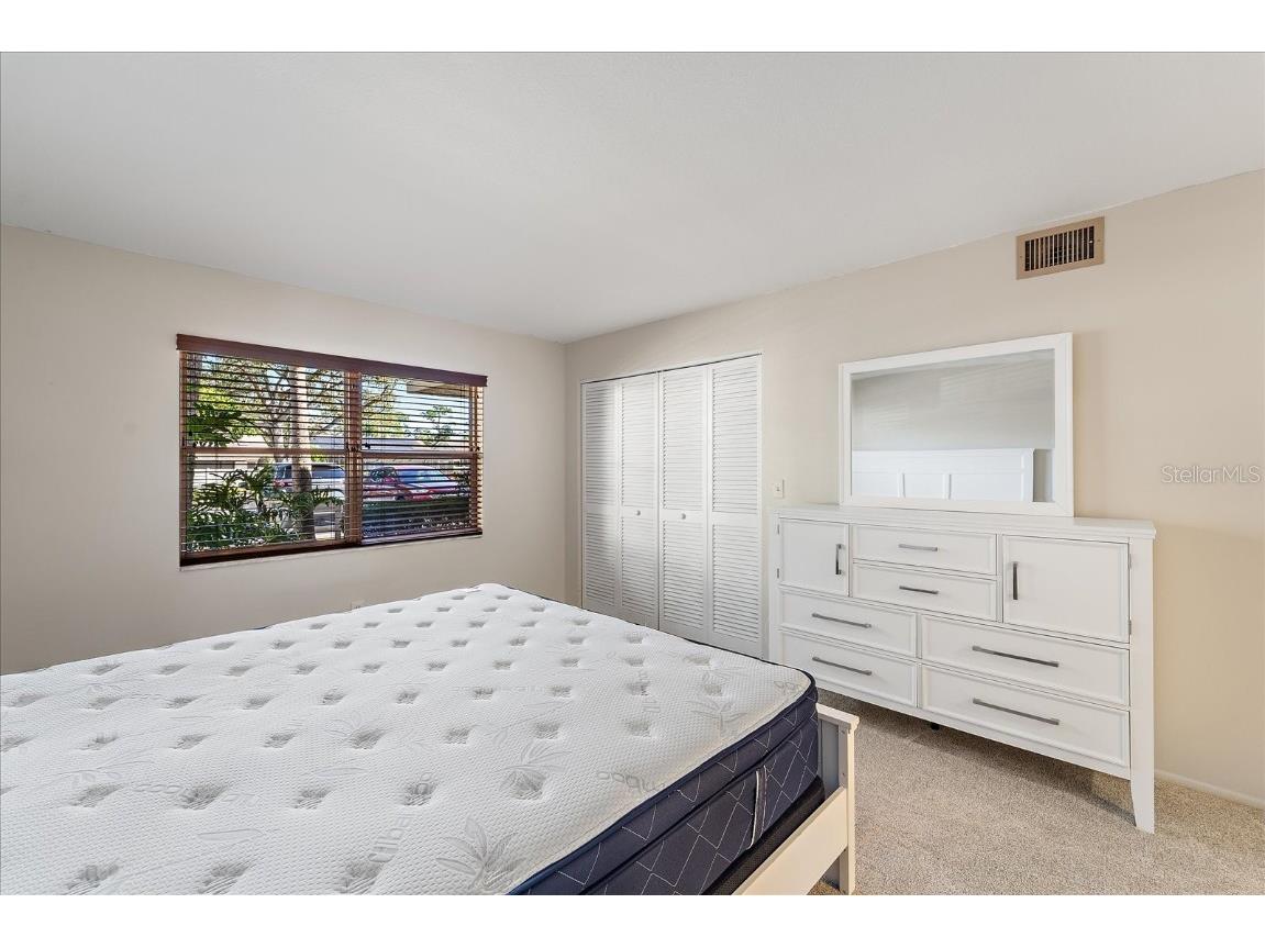 7860 Palm Aire Lane #104 Sarasota FL 34243 A4676737 image17