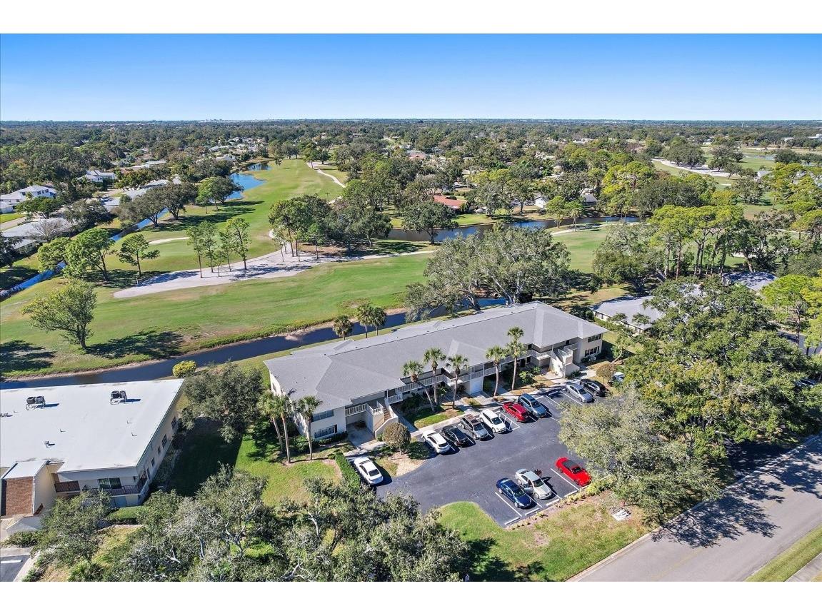 7860 Palm Aire Lane #104 Sarasota FL 34243 A4676737 image27