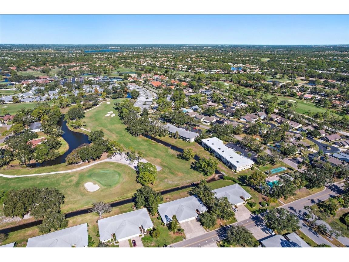 7860 Palm Aire Lane #104 Sarasota FL 34243 A4676737 image29