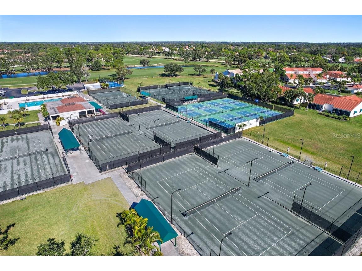7860 Palm Aire Lane #104 Sarasota FL 34243 A4676737 image31