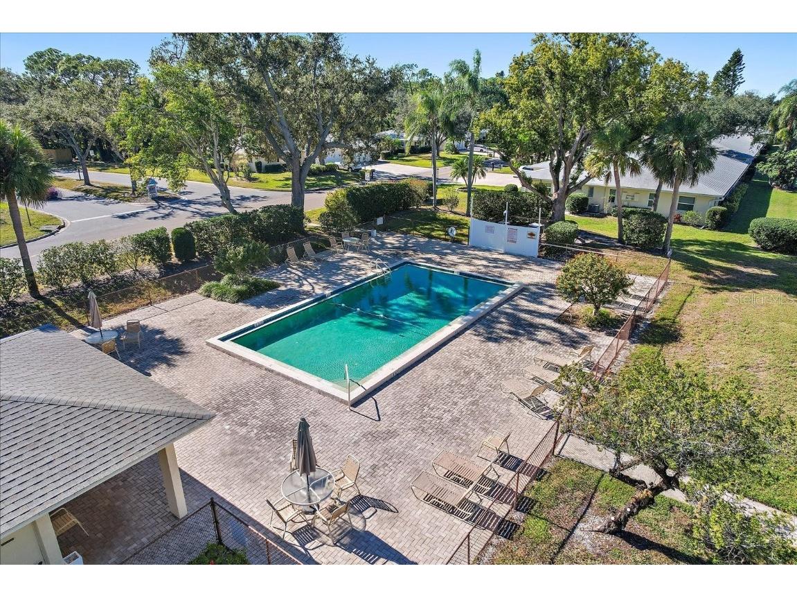 7860 Palm Aire Lane #104 Sarasota FL 34243 A4676737 image33