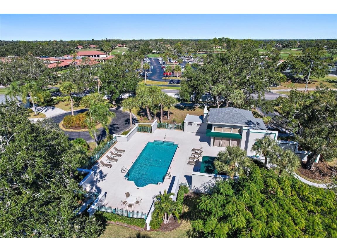 7860 Palm Aire Lane #104 Sarasota FL 34243 A4676737 image34