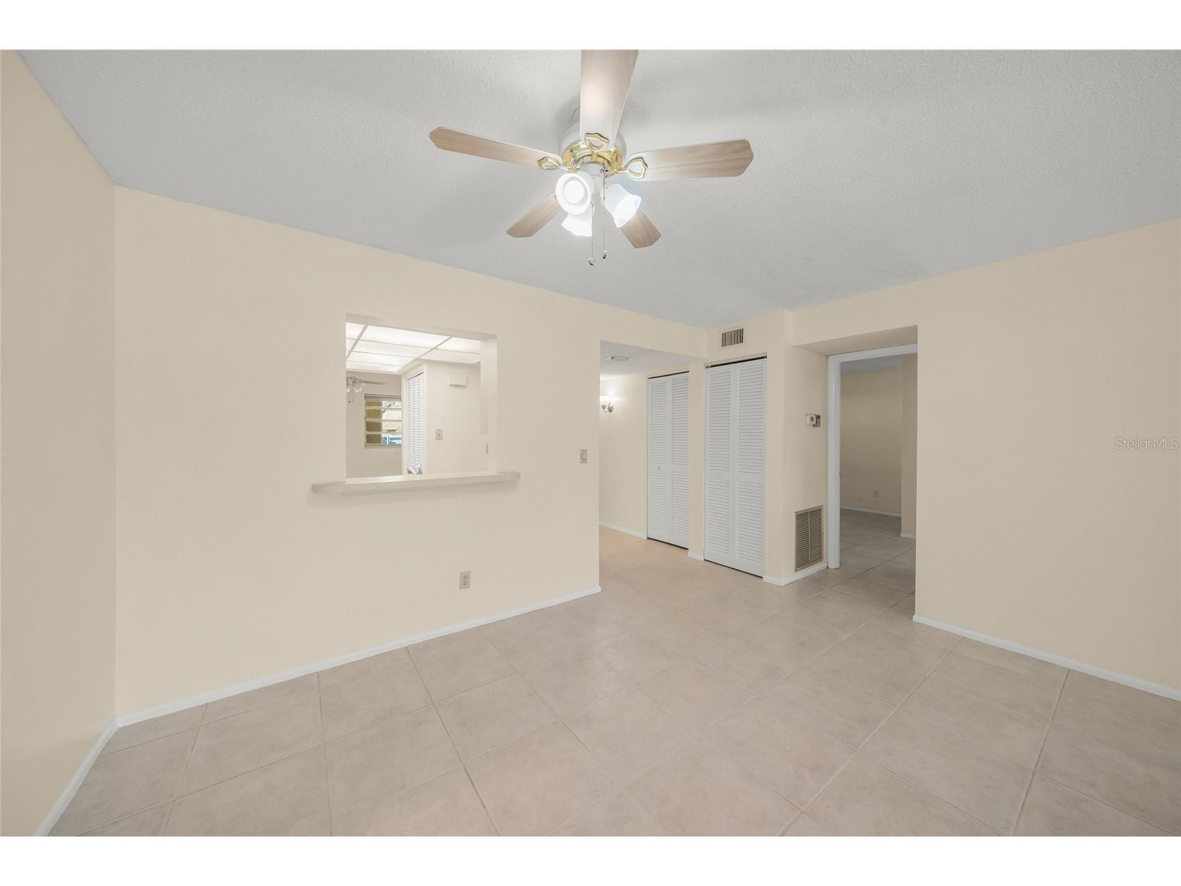 7860 Palm Aire Lane #105 Sarasota FL 34243 A4683450 image14