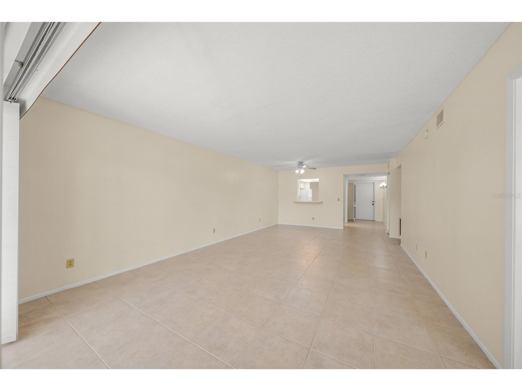 7860 Palm Aire Lane #105 Sarasota FL 34243 A4683450 image17