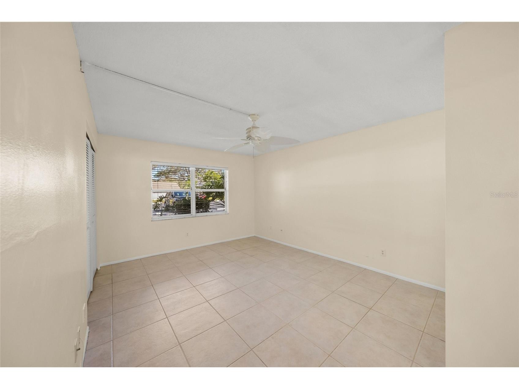 7860 Palm Aire Lane #105 Sarasota FL 34243 A4683450 image24
