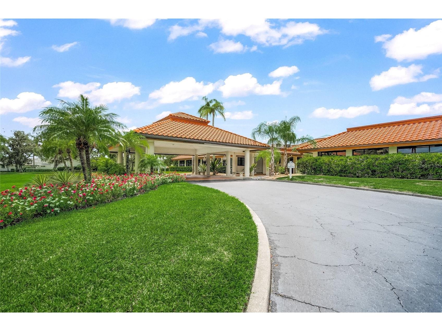 7860 Palm Aire Lane #105 Sarasota FL 34243 A4683450 image34