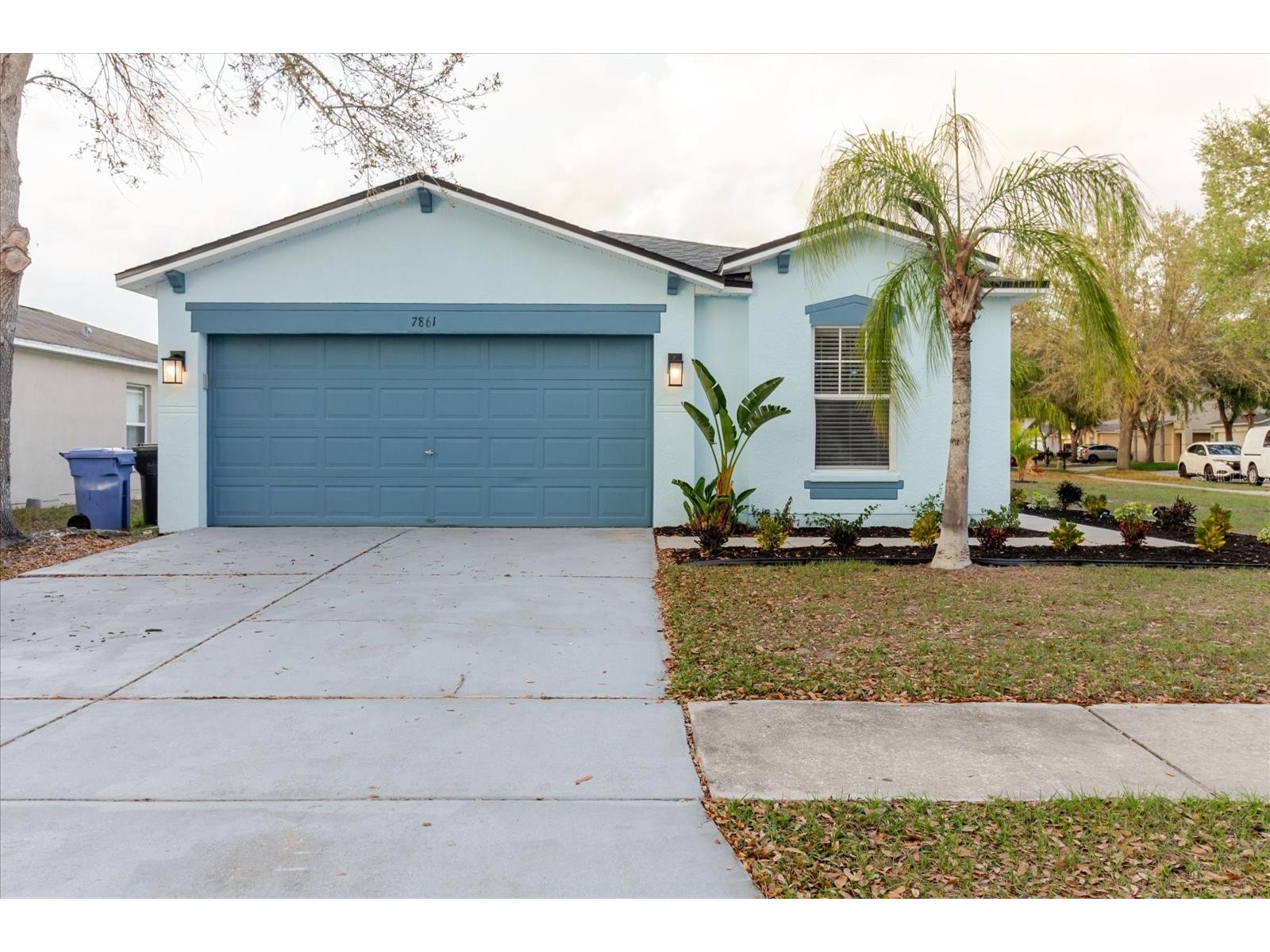 7861 Carriage Pointe Drive Gibsonton FL 33534 A4685549 image1
