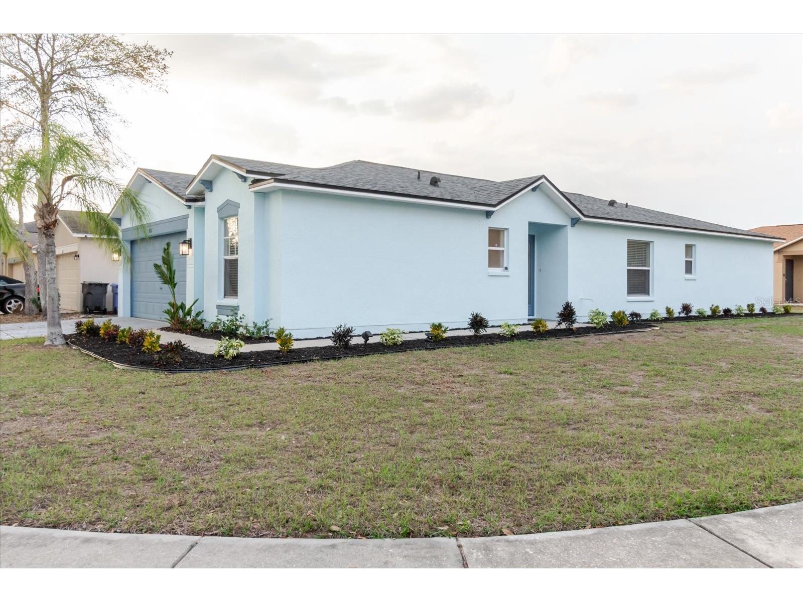 7861 Carriage Pointe Drive Gibsonton FL 33534 A4685549 image3