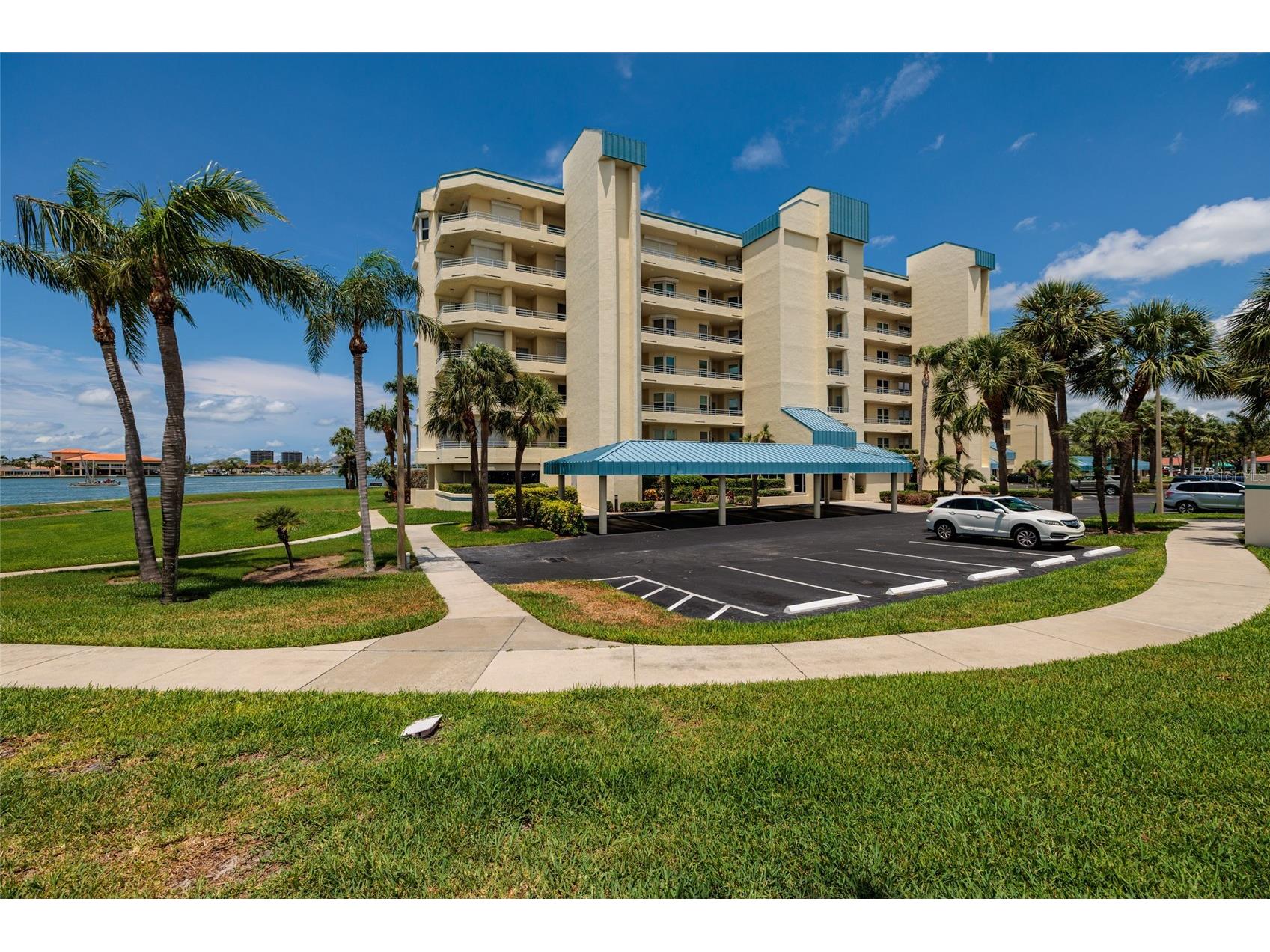7862 Sailboat Key Boulevard S #506 South Pasadena FL 33707 TB8488316 image1