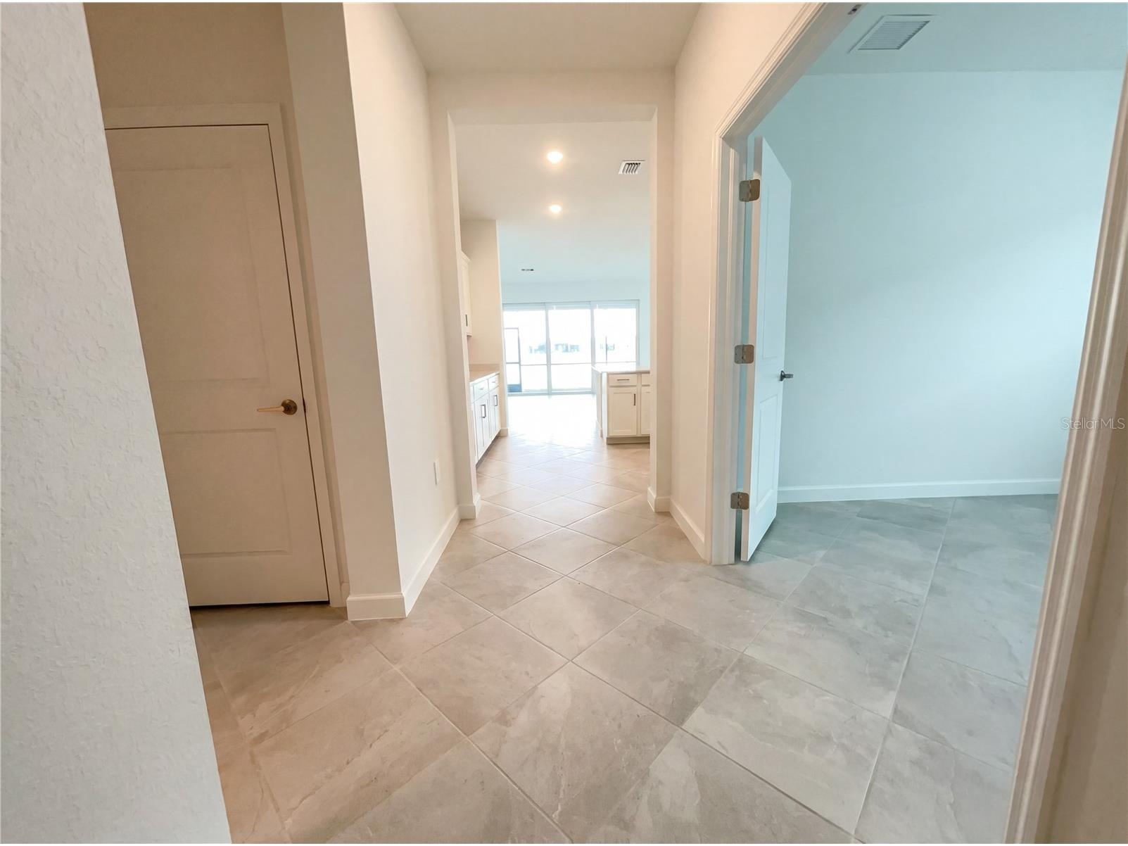 7863 Lakes Edge Lane Port Charlotte FL 33981 O6382630 image13