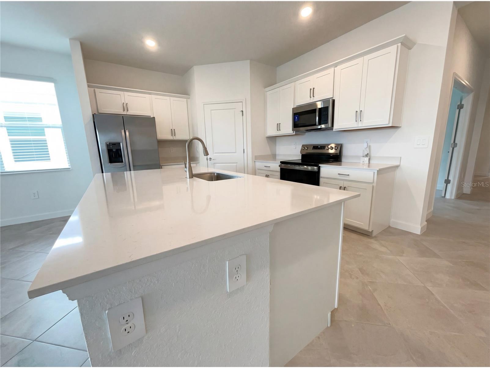 7863 Lakes Edge Lane Port Charlotte FL 33981 O6382630 image6