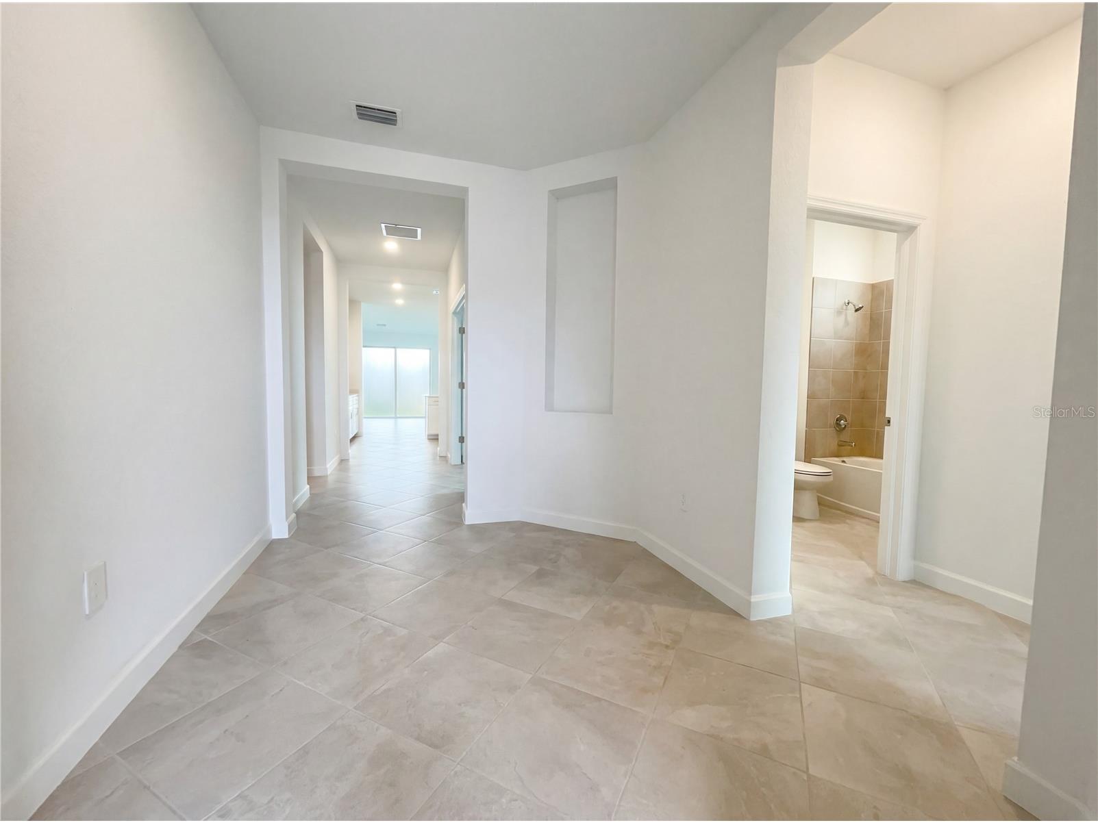 7863 Lakes Edge Lane Port Charlotte FL 33981 O6382630 image9