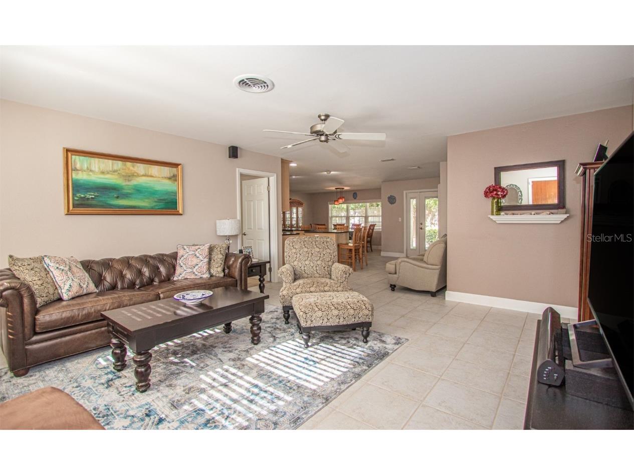 7864 15th Way N Saint Petersburg FL 33702 TB8454635 image2