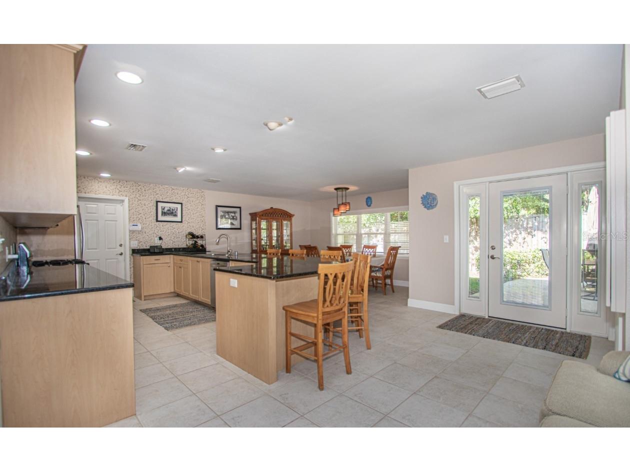 7864 15th Way N Saint Petersburg FL 33702 TB8454635 image4