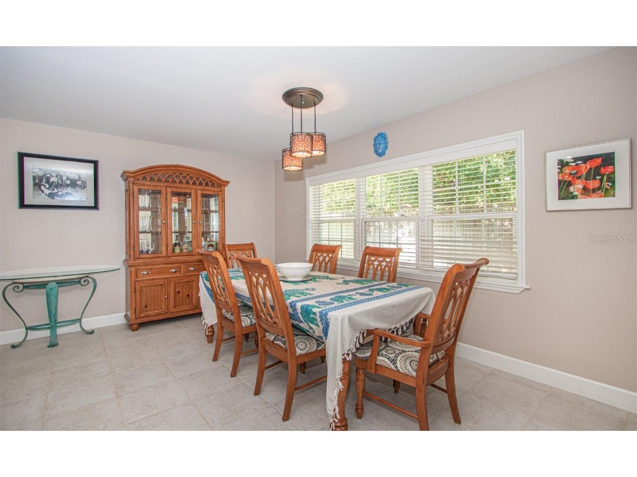 7864 15th Way N Saint Petersburg FL 33702 TB8454635 image7